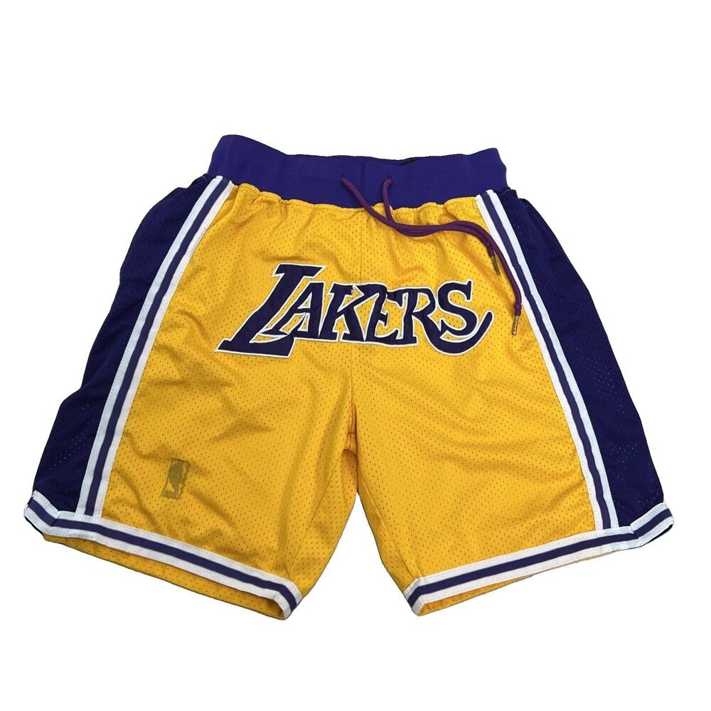The Los Angeles Lakers NBA  1997-1997 Men’s Mesh Basketball Shorts Medium Read